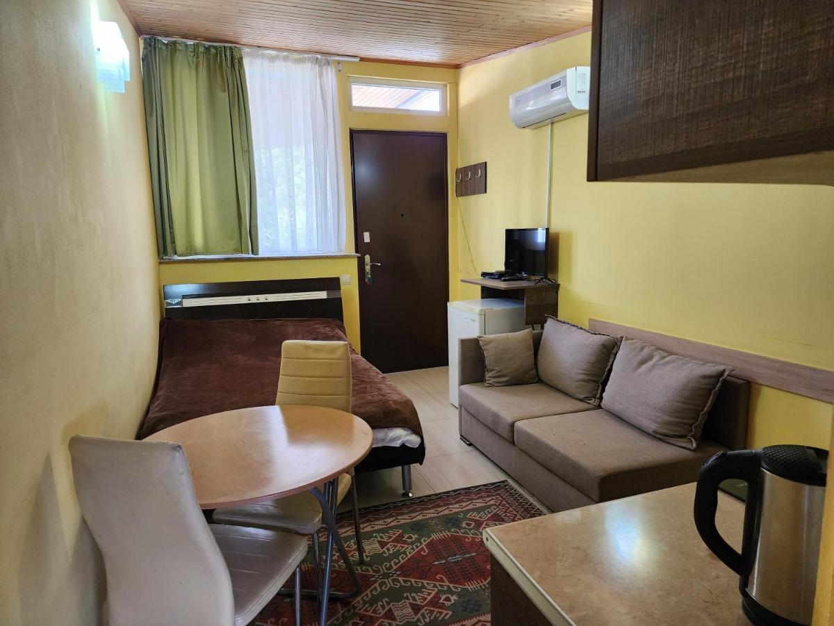 Apart-Hotel Gala In The Center Of Tbilisi Exterior photo